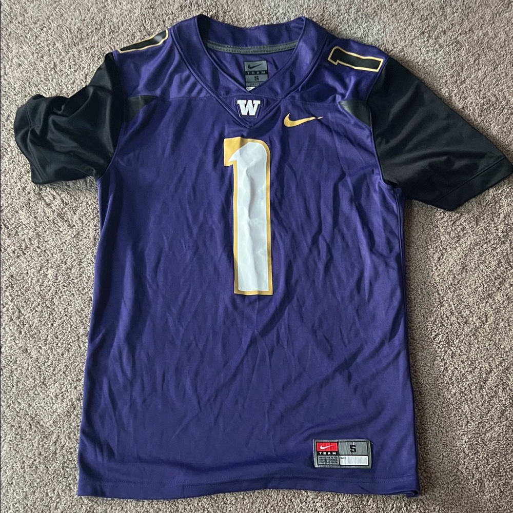 University of Washington Nike Purple Jersey with Gold Accent. Go Huskies!